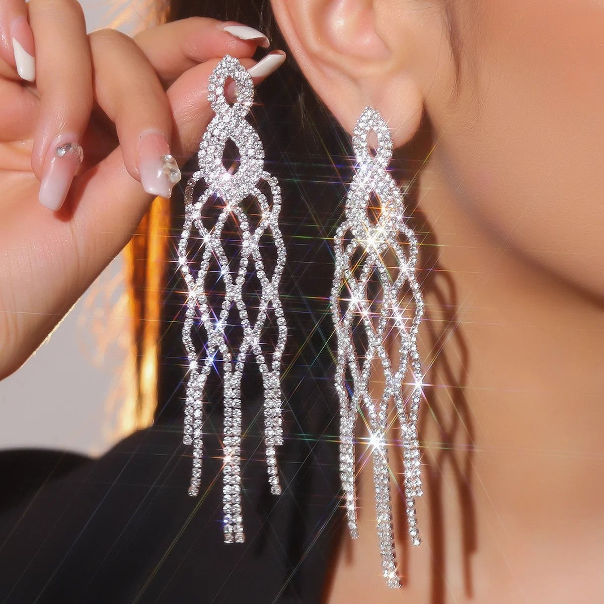 Luxury Rhinestone Crystal Triangle Earrings for Women Bridal Dangling Earrings