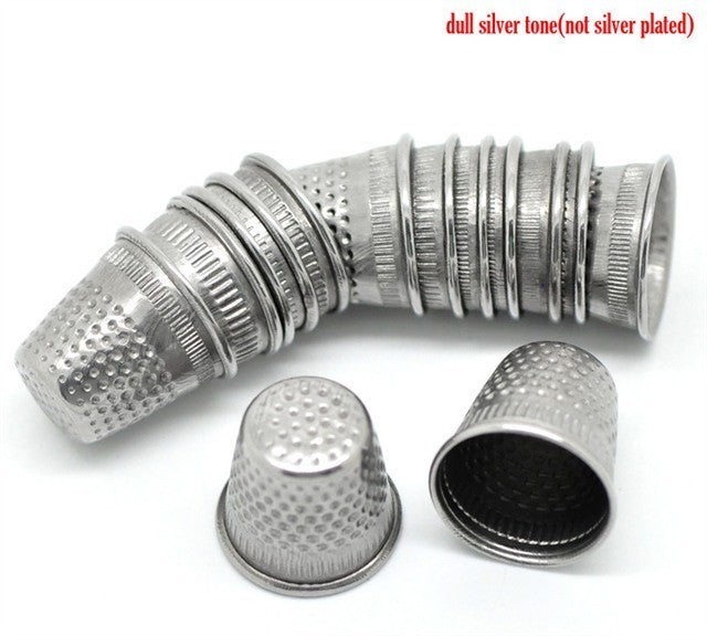 30x SILVER TONE Metal SEWING THIMBLES Set Closed Top Dressmakers Tailor Thimble