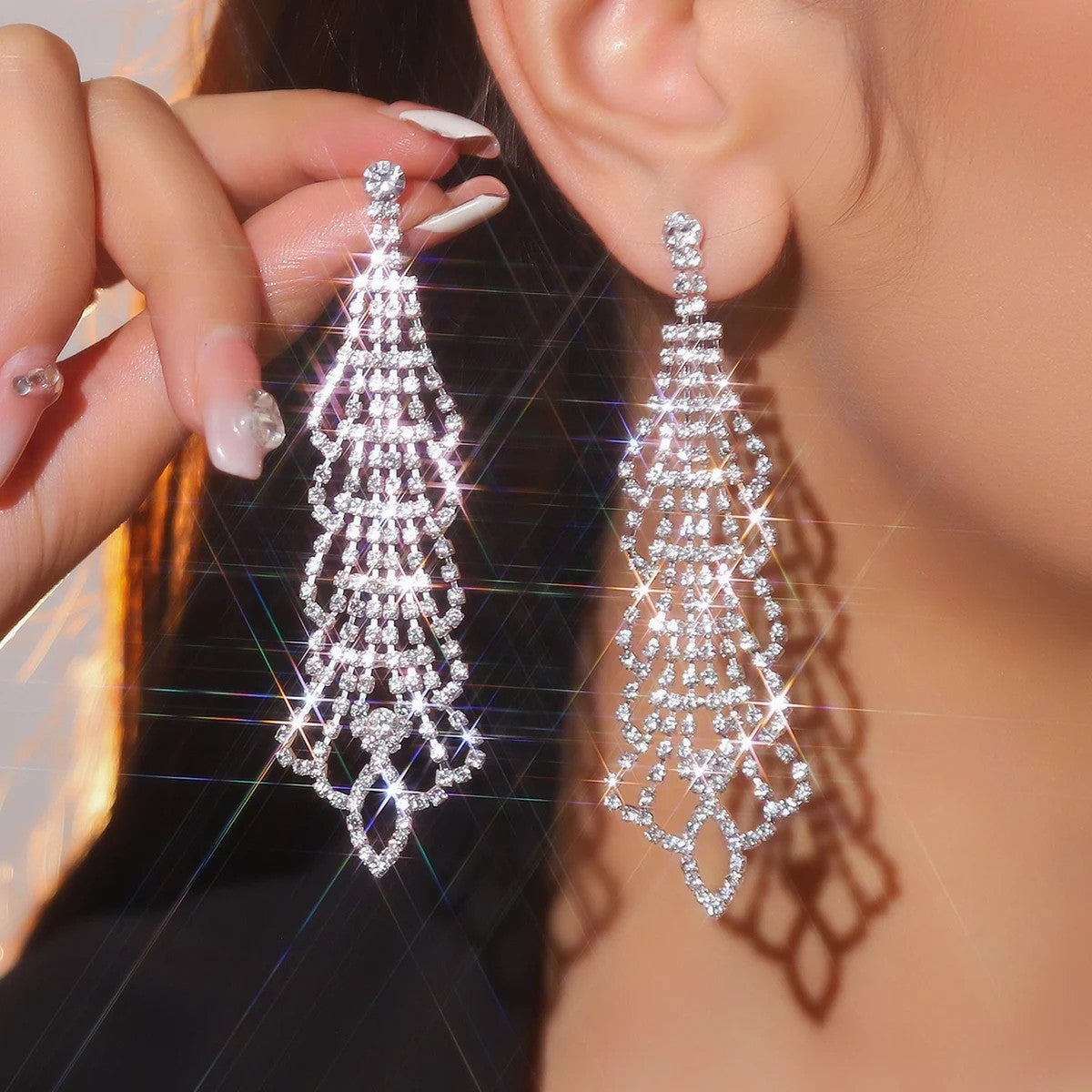 Luxury Rhinestone Crystal Triangle Earrings for Women Bridal Dangling Earrings