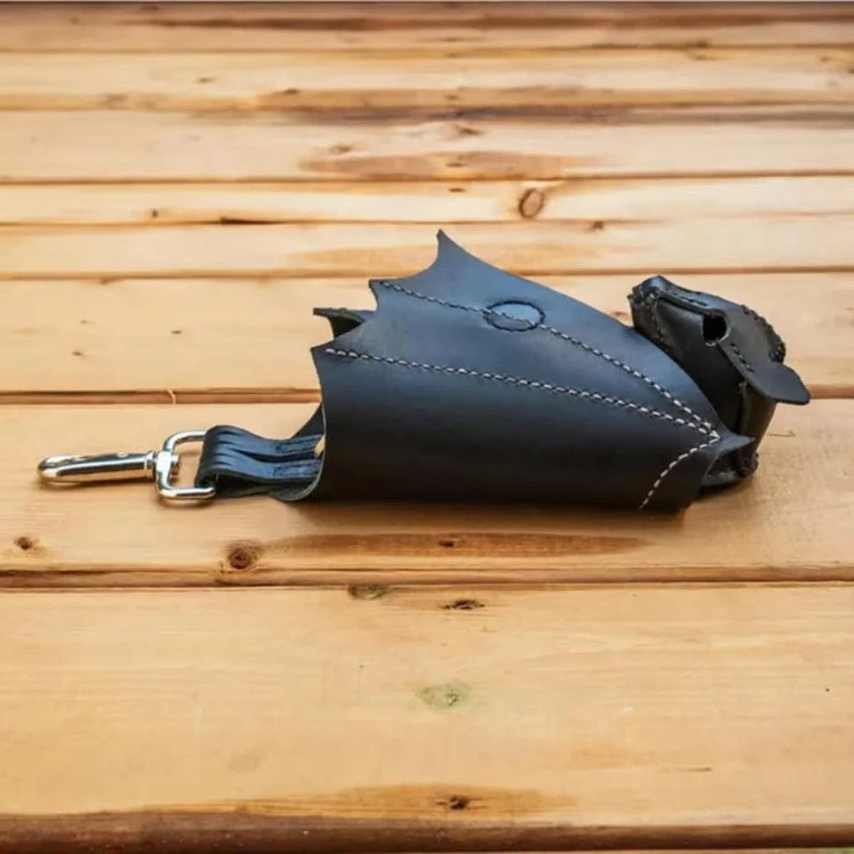 Gothic Leather Bat Coin Purse Handmade Keychain Zippered Wallet for Bags & Belts