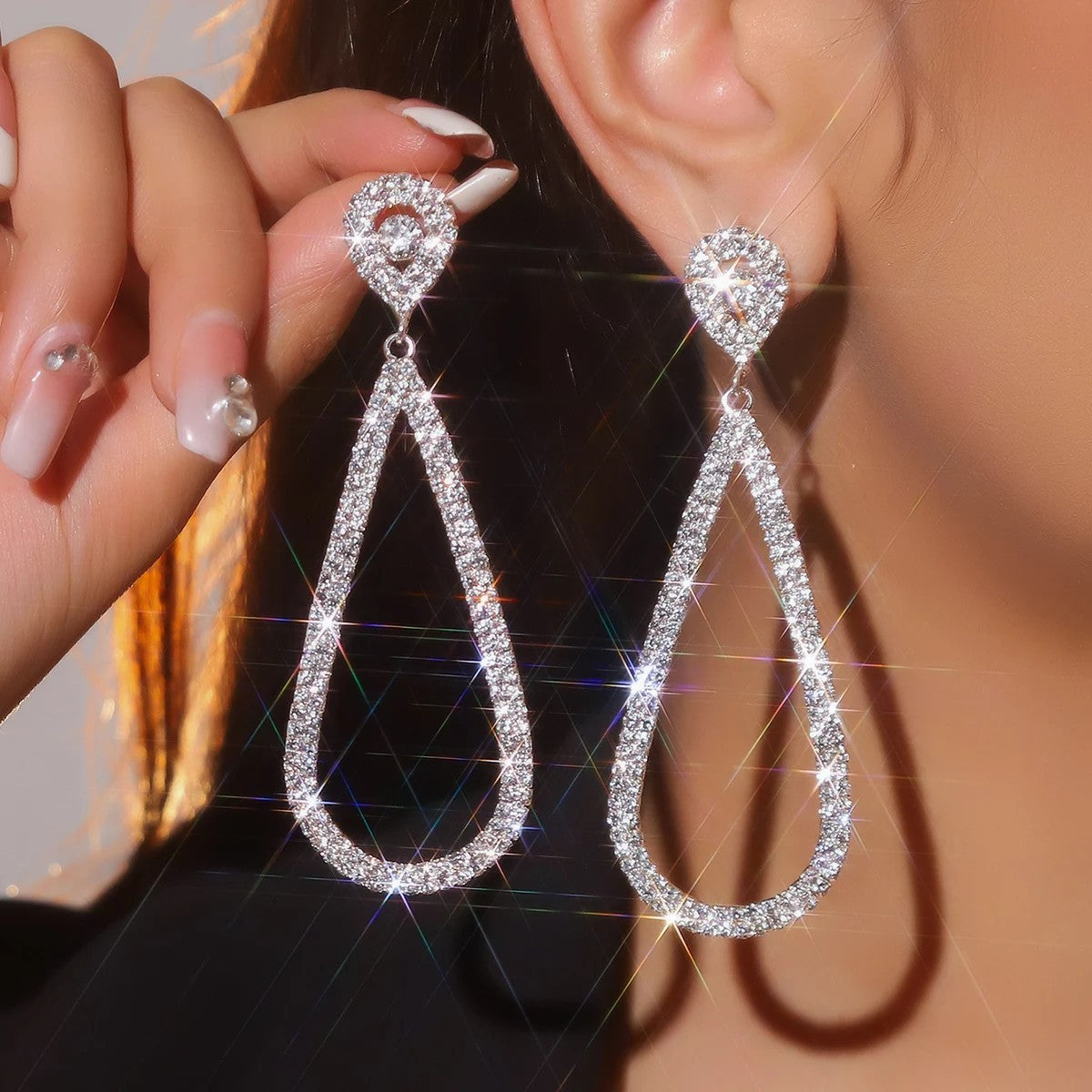 Luxury Rhinestone Crystal Triangle Earrings for Women Bridal Dangling Earrings