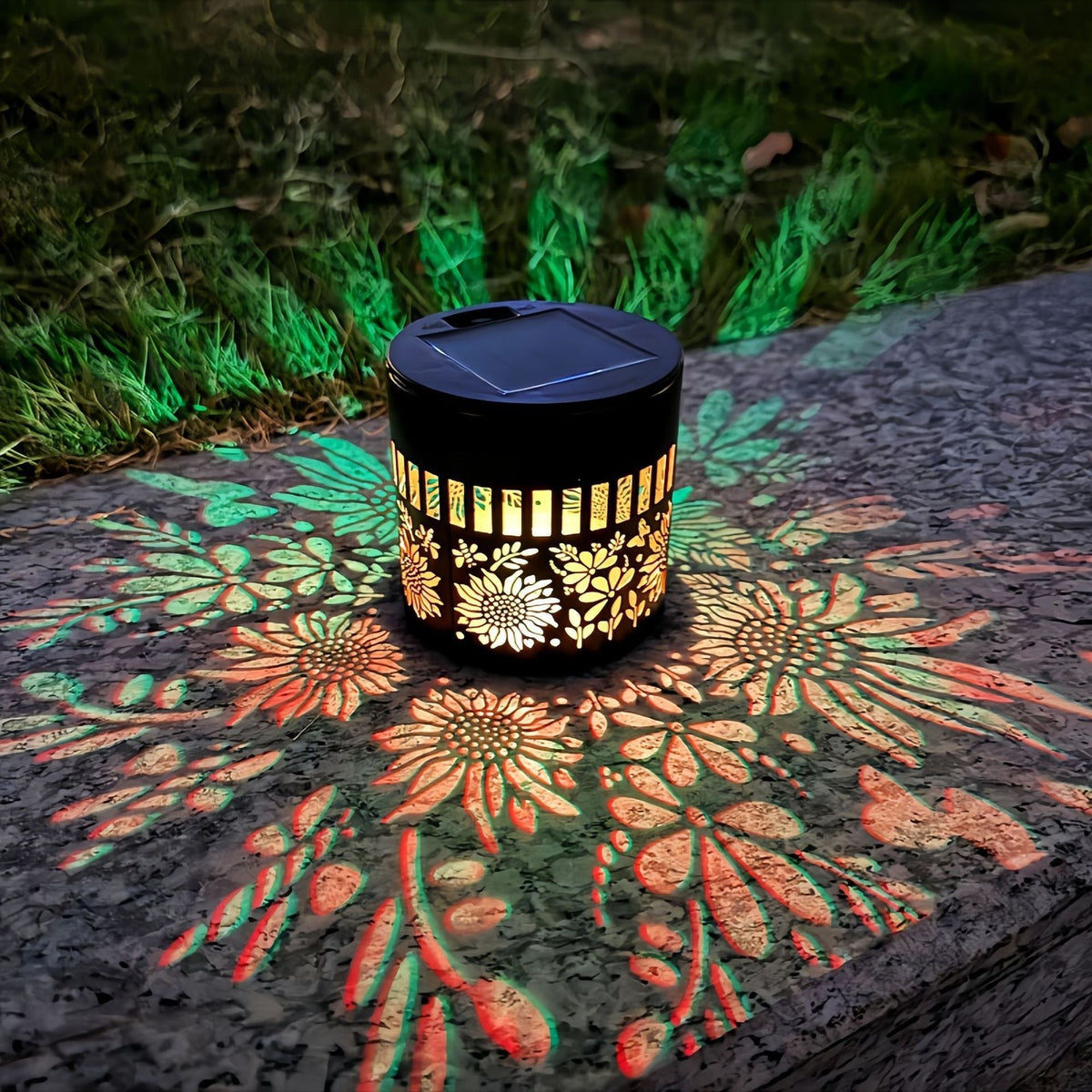 Solar*Mandala Wall Light Outdoor Garden Fence Projector Lamp Patio Ambient Decor
