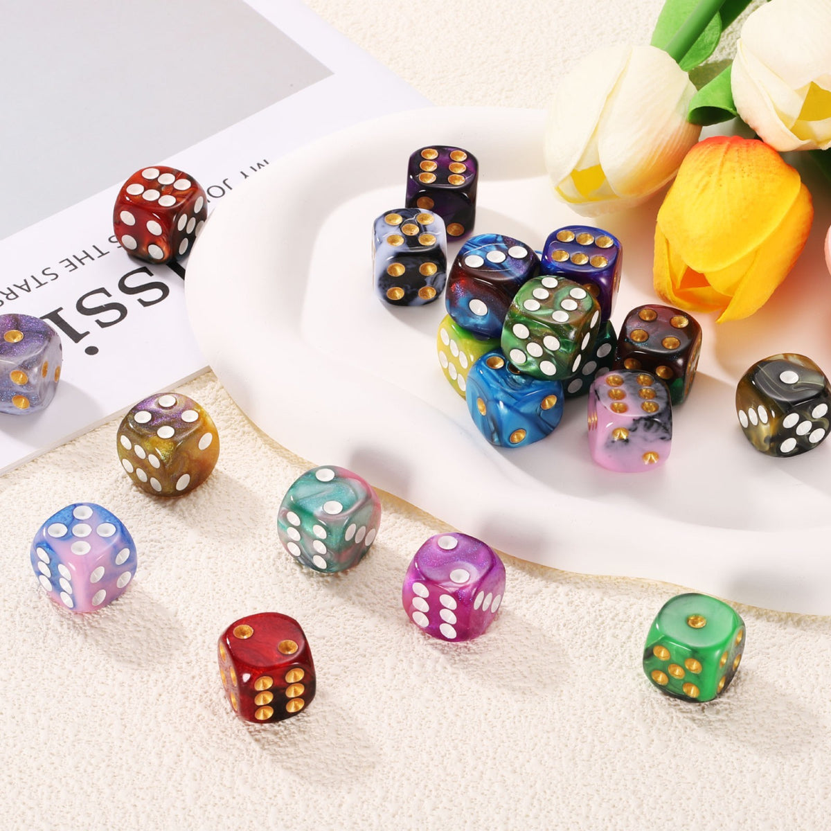 20Pcs 6 Sided Standard Dice, Acrylic D6 Pearl Pattern Dice (Green and Black)