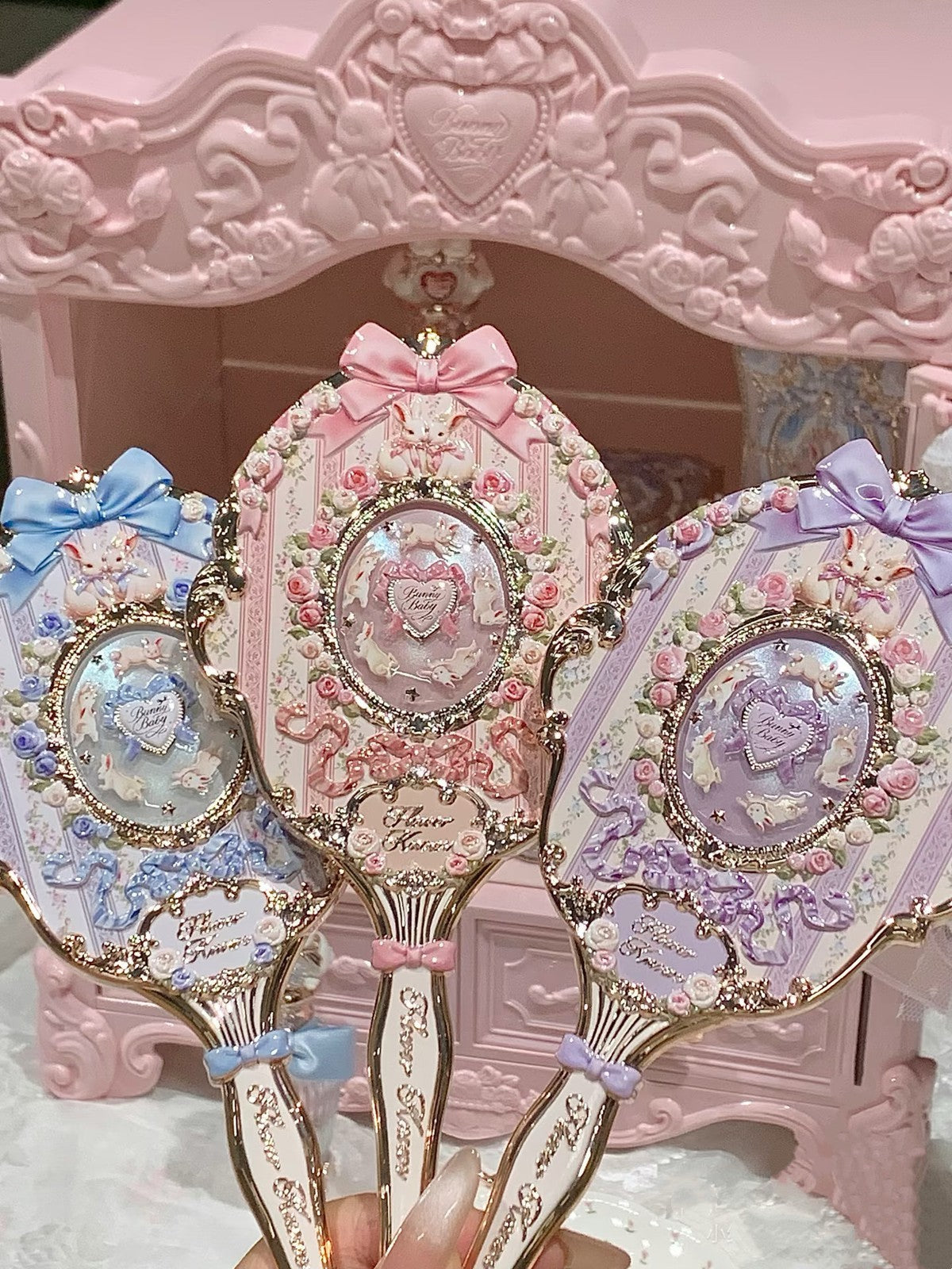 Ins Handheld Makeup Mirror Three Colours Cute GIft