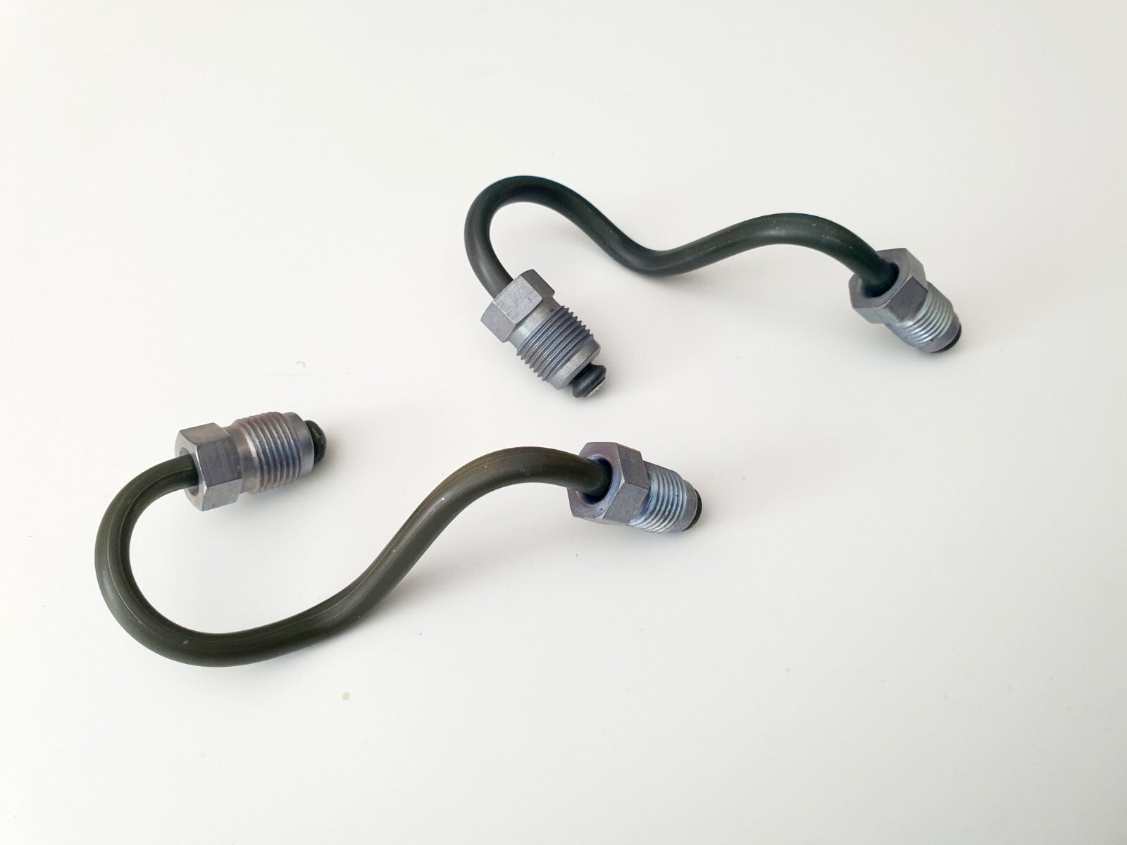 1 PAIR REAR BRAKE PIPES FOR VW GOLF 5&6 PASSAT SKODA SEAT AUDI A3 TRW CALIPER